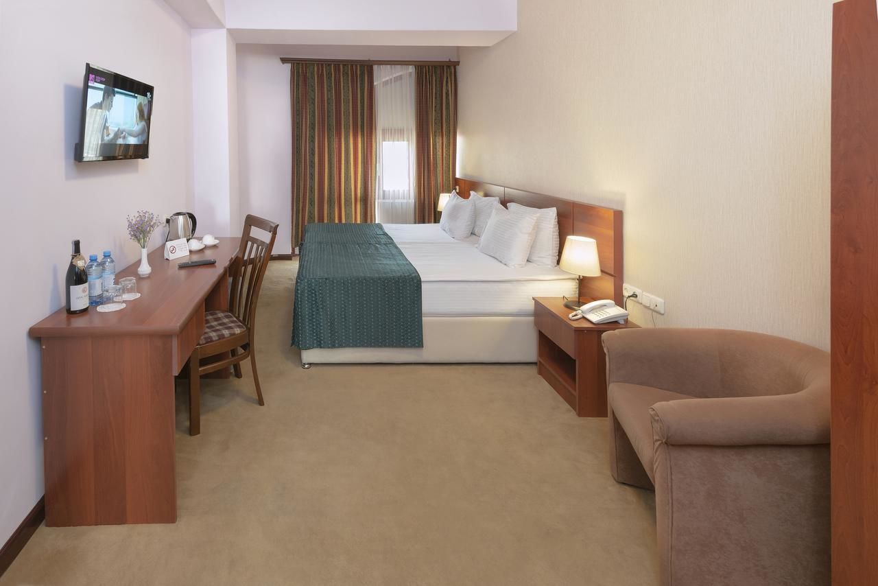 Отель Ani Central Inn Ереван