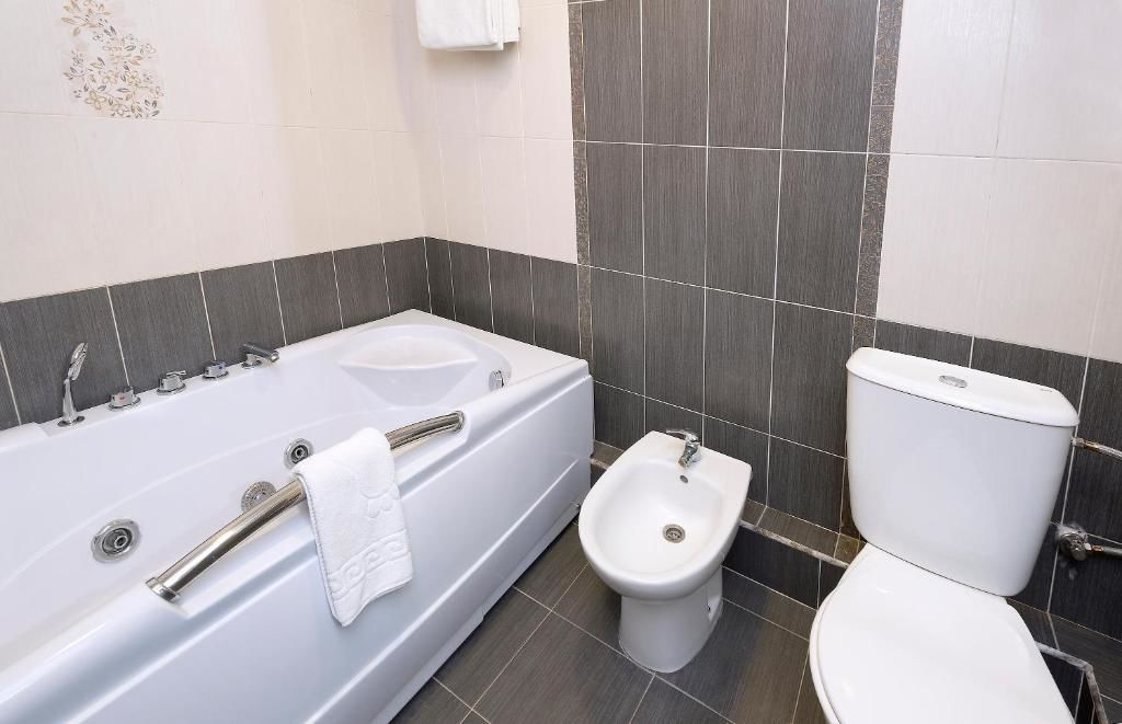 Отель Ani Central Inn Ереван