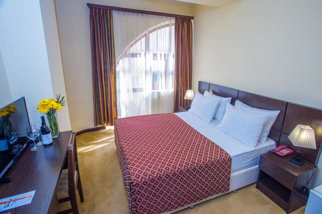 Отель Ani Central Inn Ереван-16