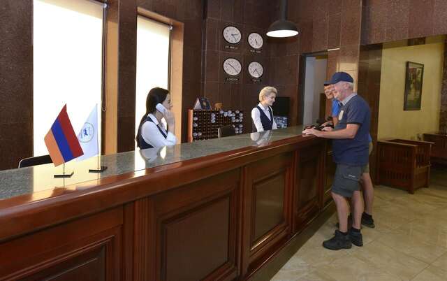 Отель Ani Central Inn Ереван-28